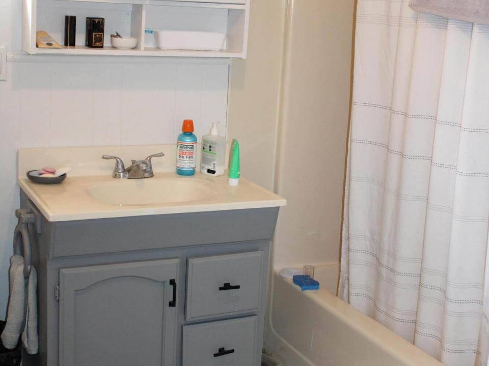 Main Level Bath