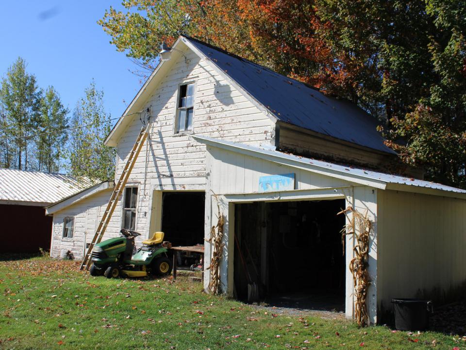 Barn 2