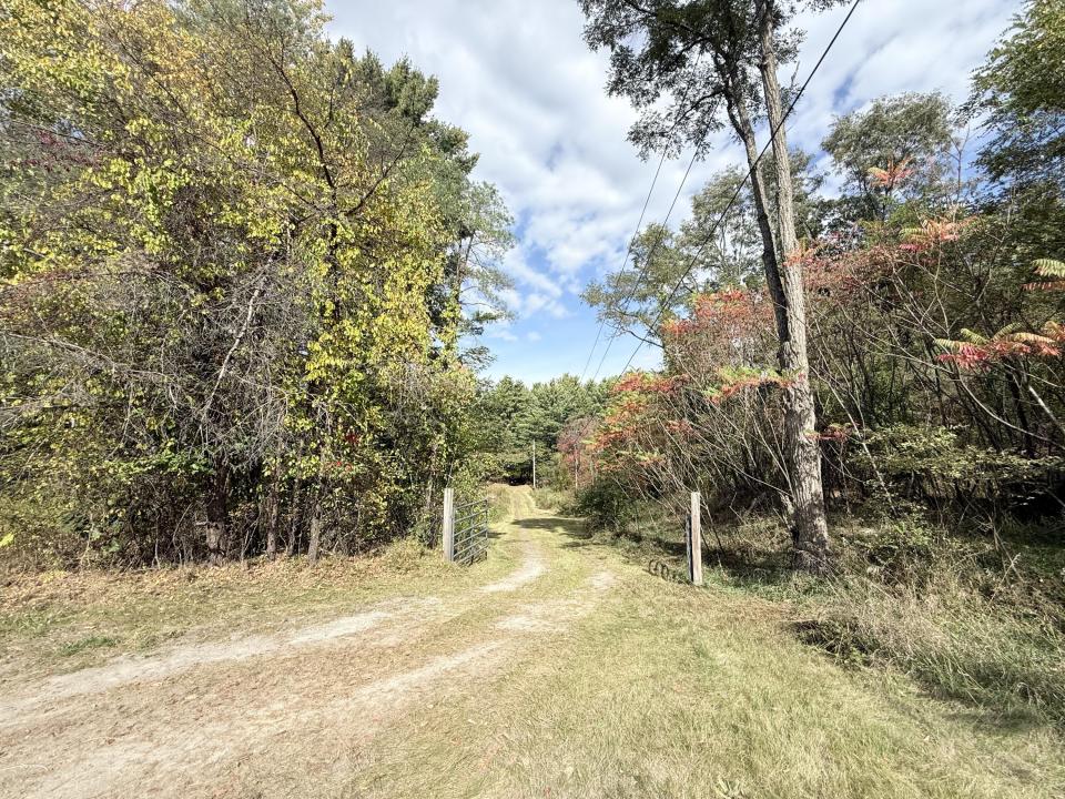 Entrance to property