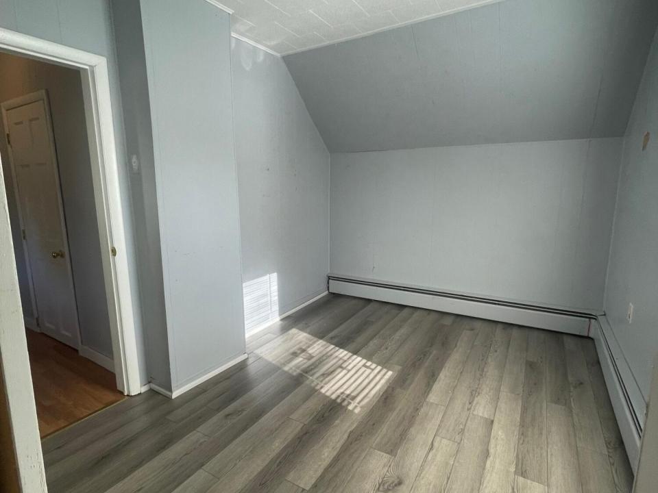 Smaller Upstairs Bedroom