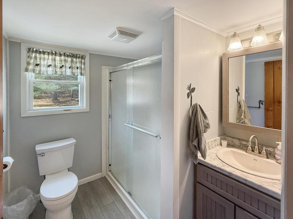 1189 FFR bathroom