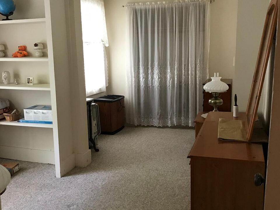 SaranacLakeApartmentBuilding_Bedroom_Bon