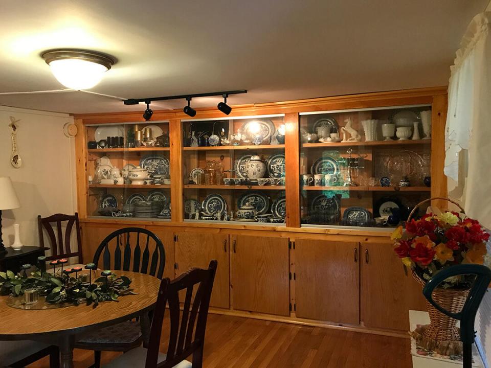 SaranacLakeApartmentBuilding_DR_Glasswea