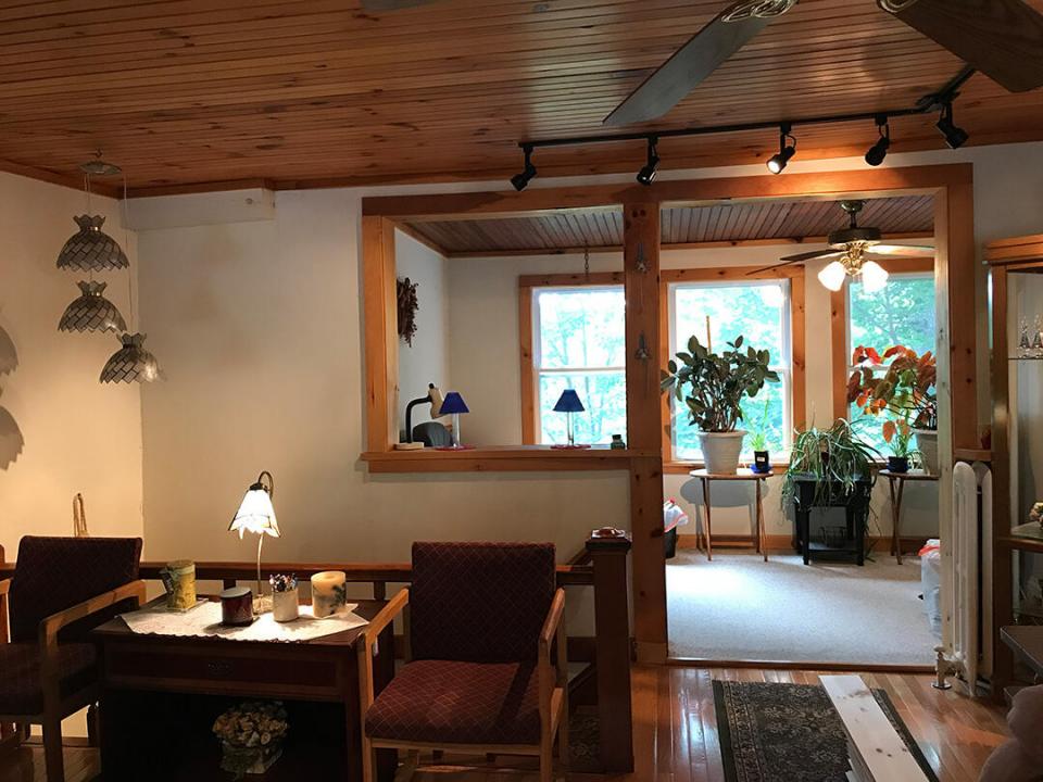 SaranacLakeApartmentBuilding_LivingRoom_