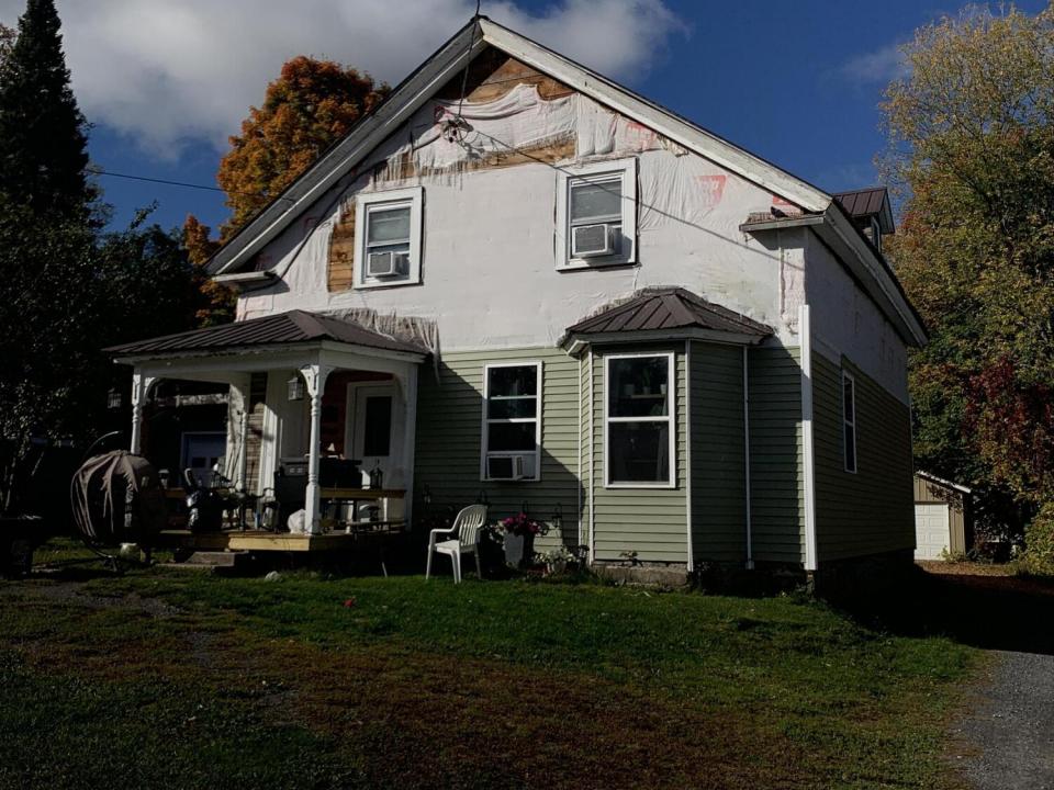 18 Depot St