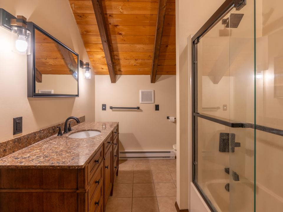 120 Riverside Dr SL-42