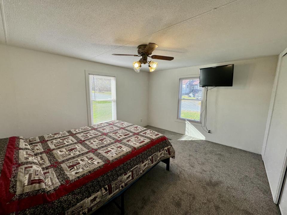 D4EED8C8-42AB-4D00-8A1F-076A842ADA85_1_2