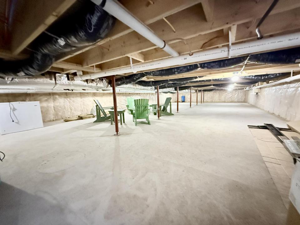 Crawl space