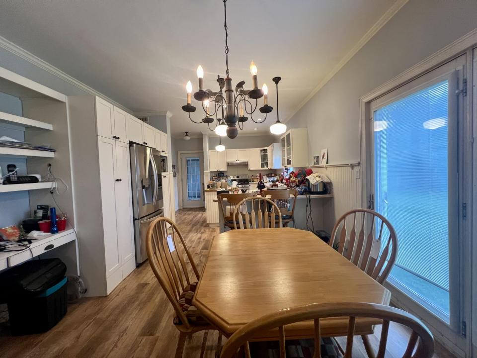 Eat In Kitchen