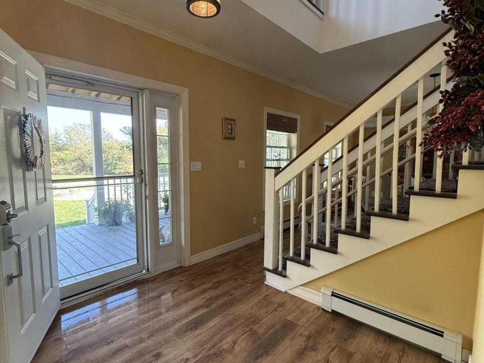 Front Door / Foyer