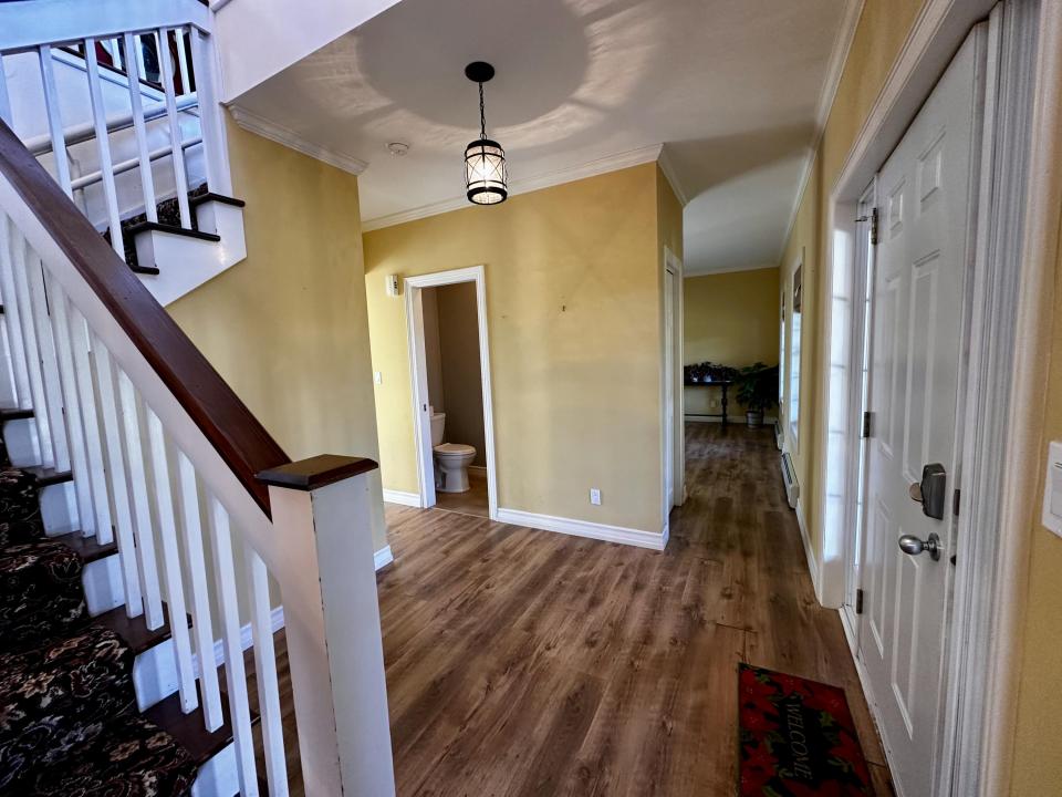 Front Door / Foyer
