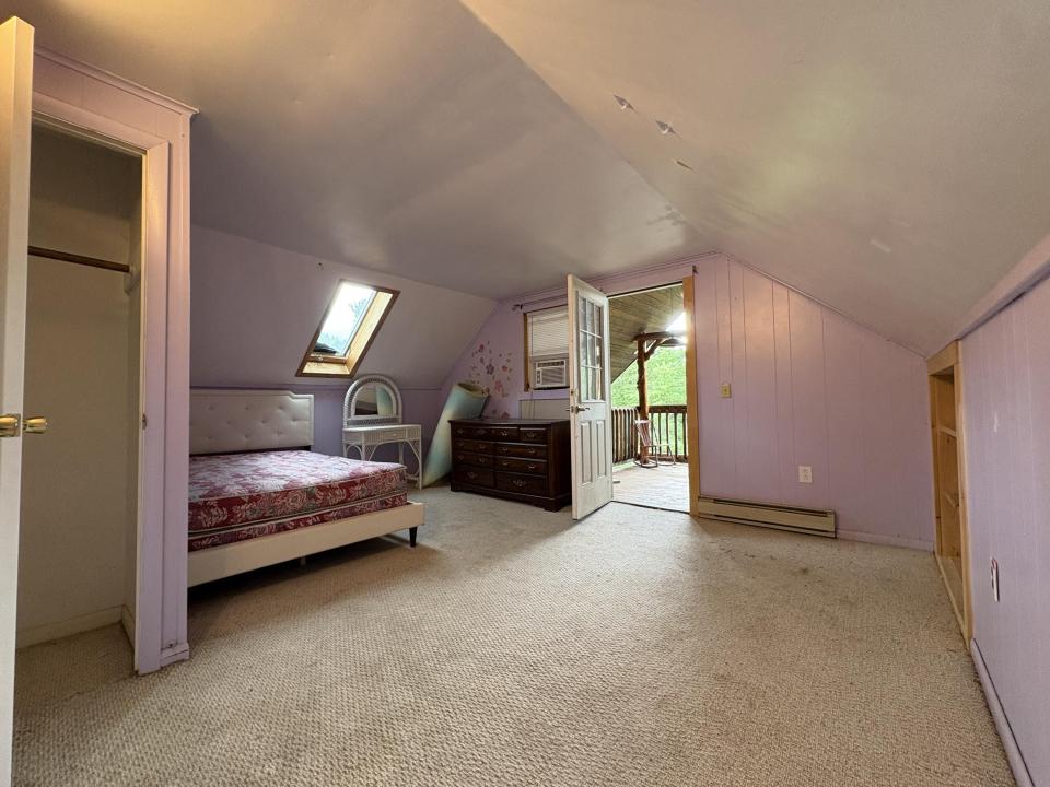 upstairs bedroom