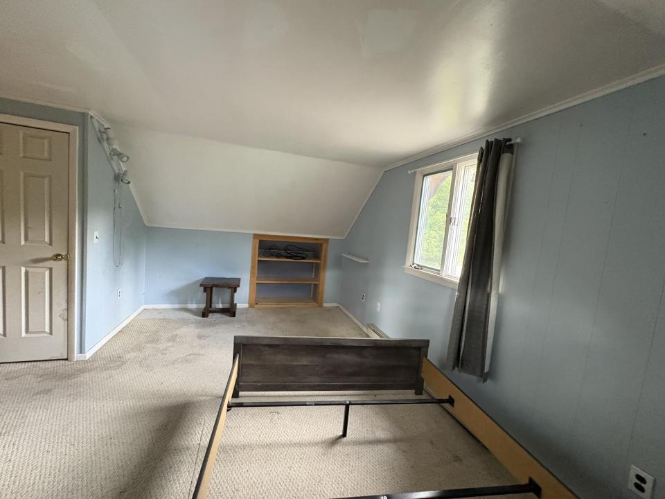 upstairs bedroom #2