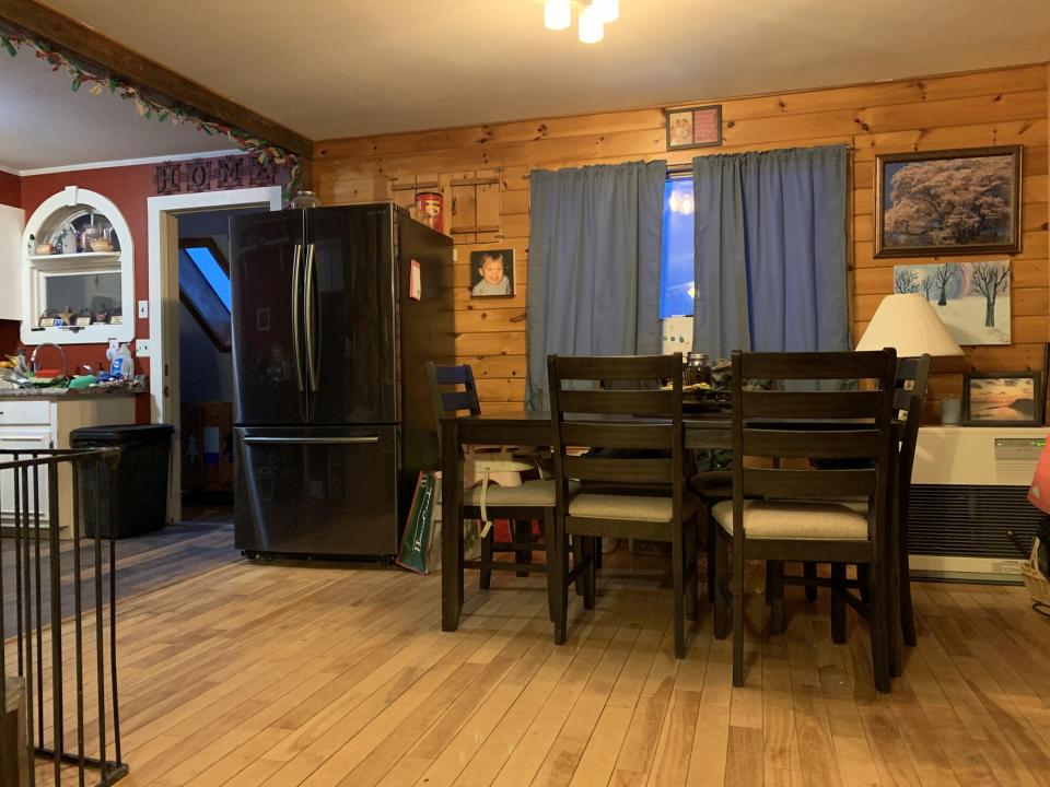 60107630137__CF1D9425-E06E-4E48-B6F1-058