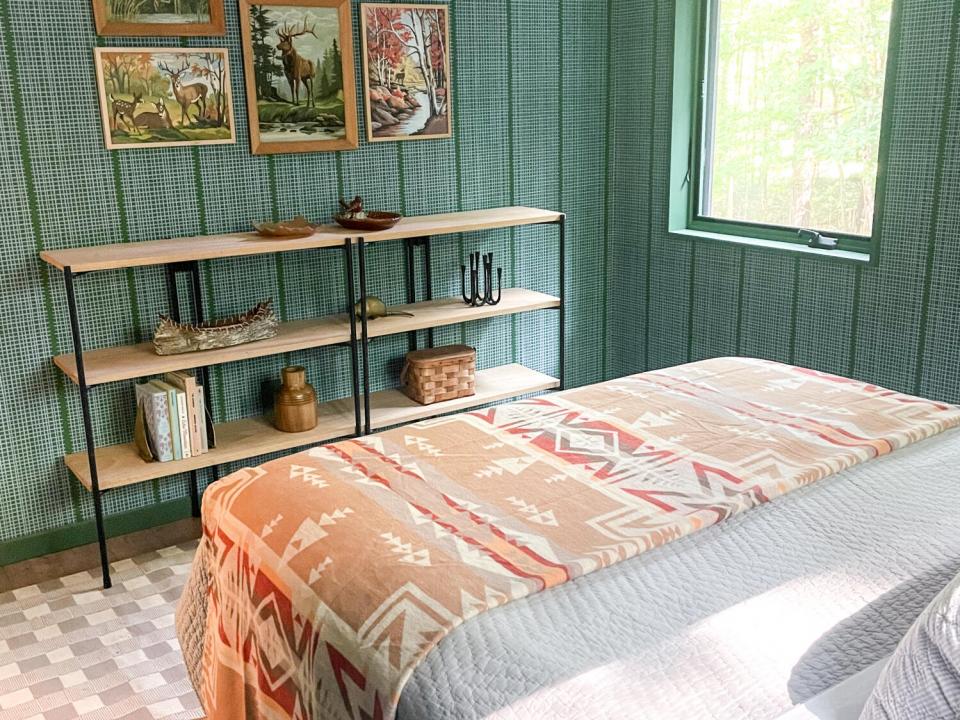 Antlerkitchenbed3