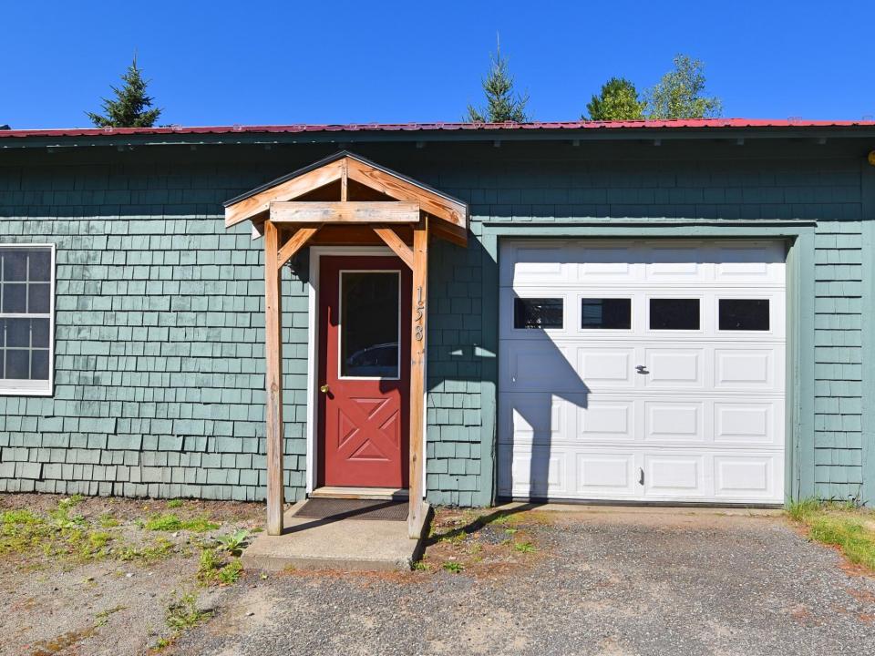 158 Newman Rd Entrance (1)