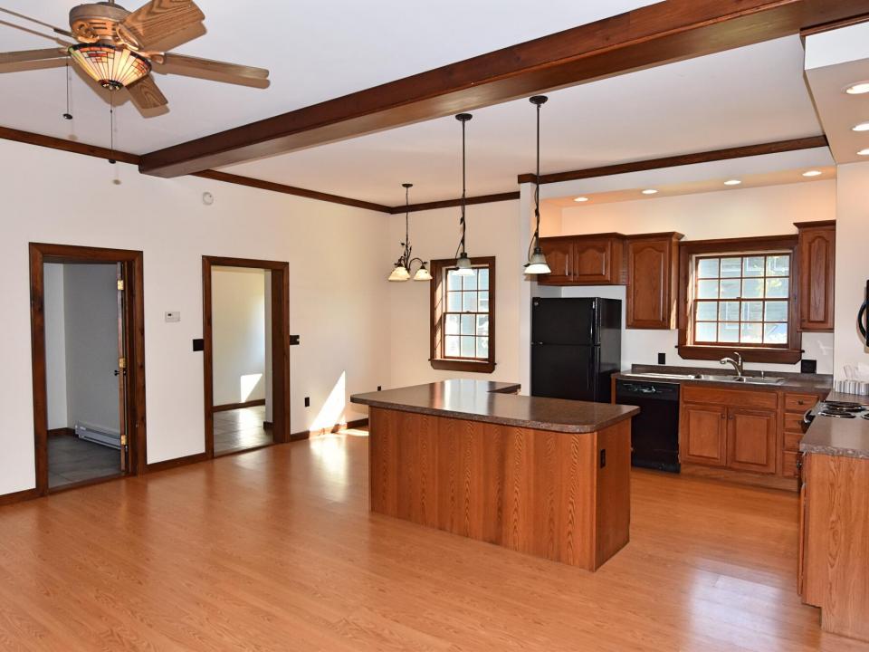 Dining Kitchen Living (1)