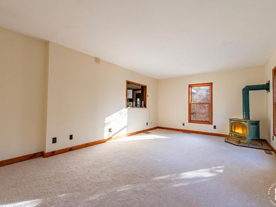 HomeInRainbowLake_LR_R