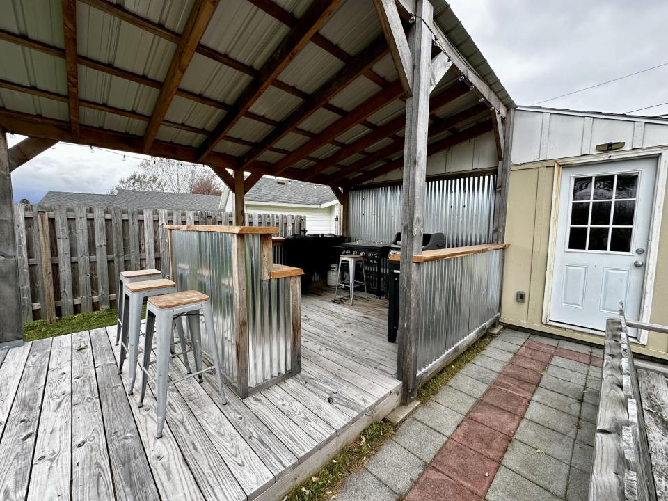 Patio & Pergola