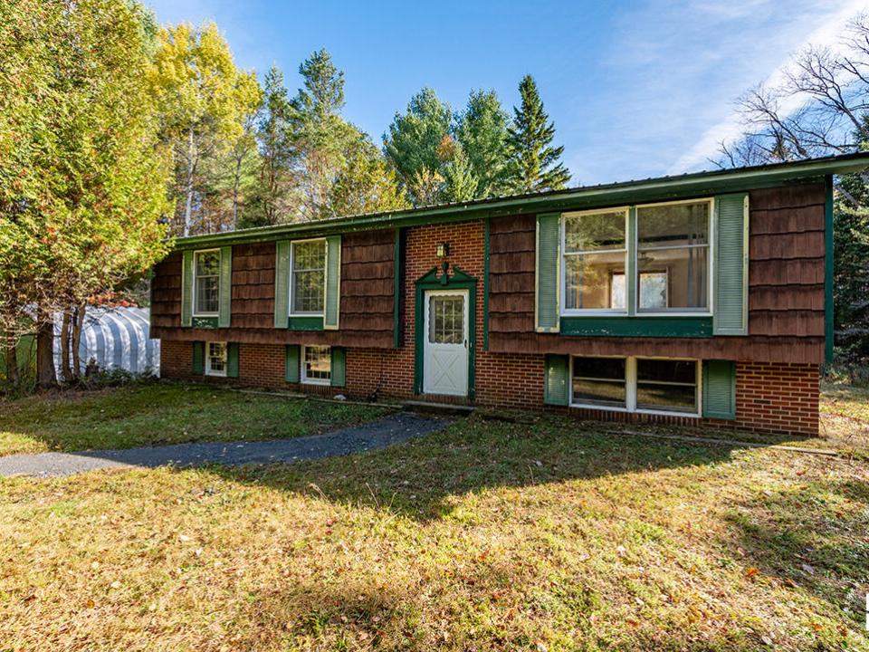 TupperLakeSplitLevel_Exterior TupperLakeSplitLevel_Exterior