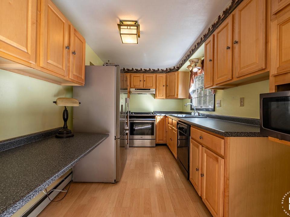 TupperLakeSplitLevel_Kitchen