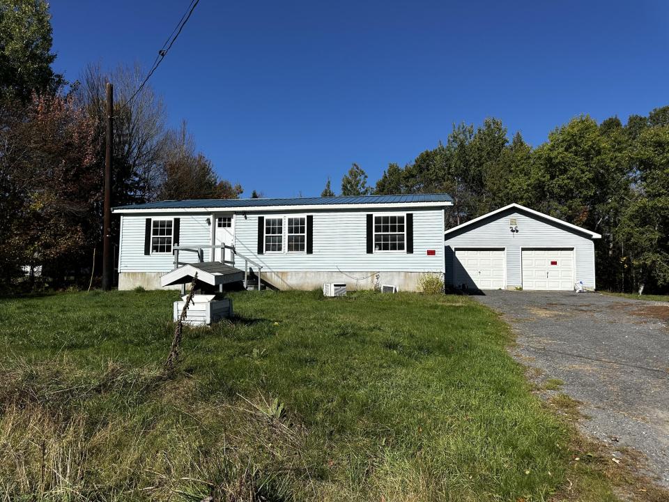 3489 Silver Lake Main