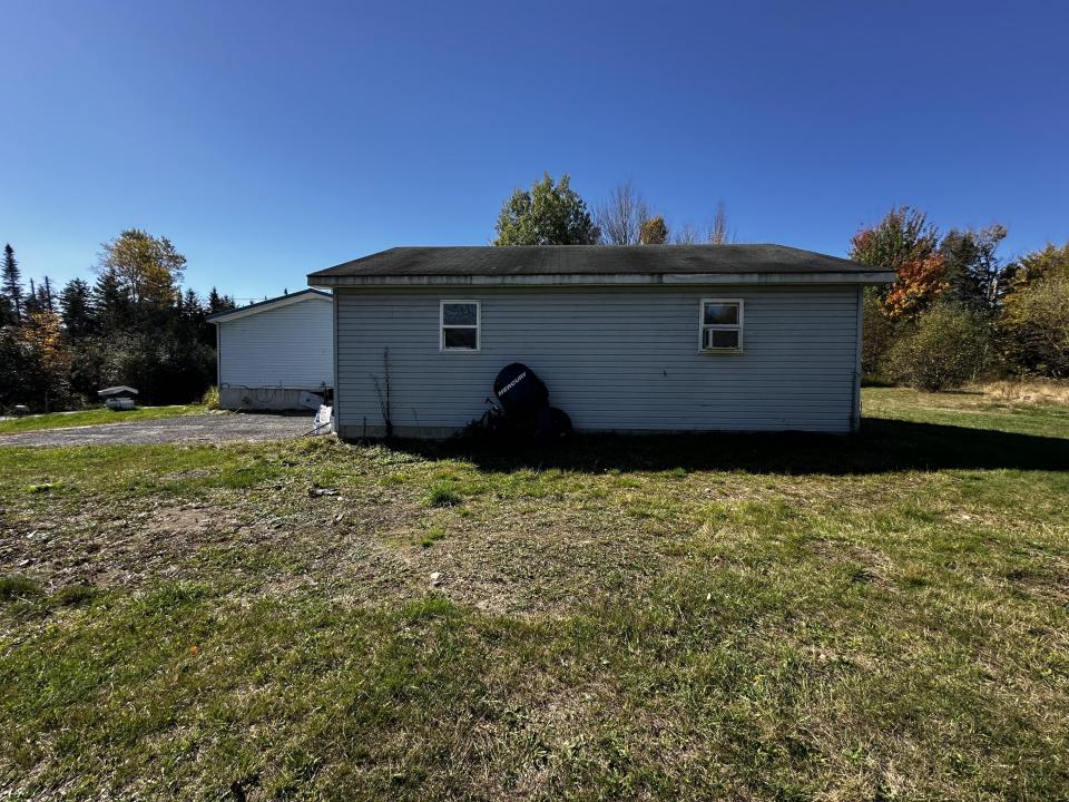 Side Garage