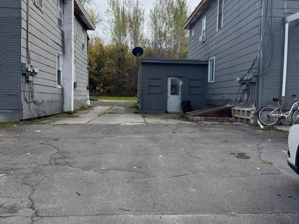 52050-428680a3-57fa-41f5-84ea-fff8457042