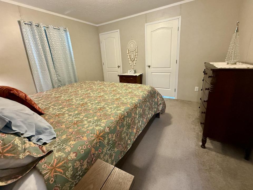 FC66430B-4334-4C73-A0FF-8CD0236F239E_1_2