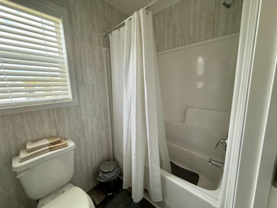 BECC3622-DC94-41F9-8B4E-52DAEC4E6375_1_1