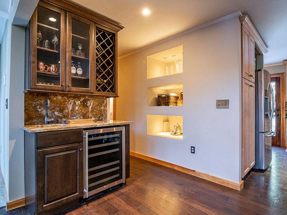 Little_Guys_Lodge_BarArea Little_Guys_Lodge_BarArea