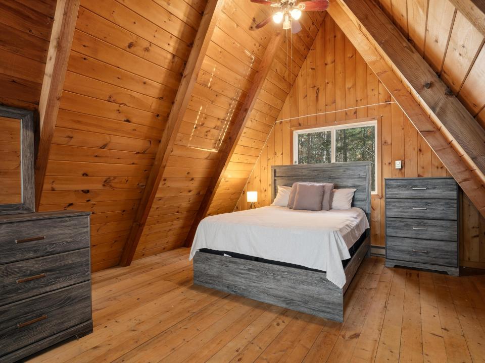 23-Red-Fox-Drive-Jay-NY-17