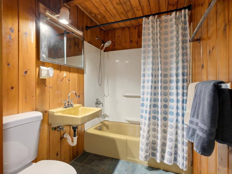 23-Red-Fox-Drive-Jay-NY-7