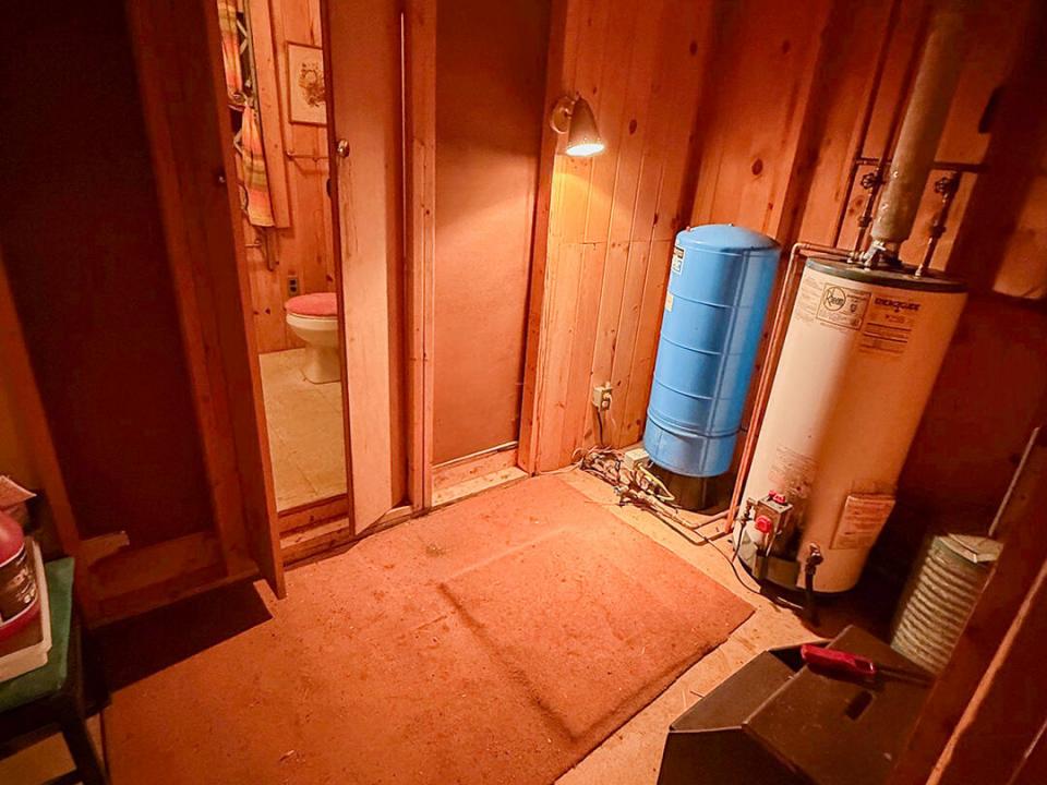 CabinOnGillespie_MaintenanceRoom