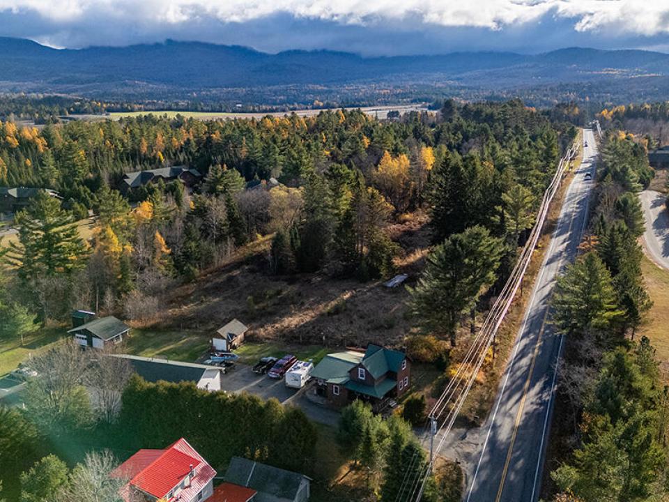 LakePlacidHomeOnOldMil_A_Exterior_Front_