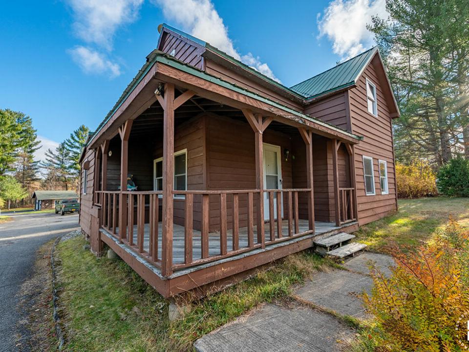 LakePlacidHomeOnOldMil_Exterior_Front_L