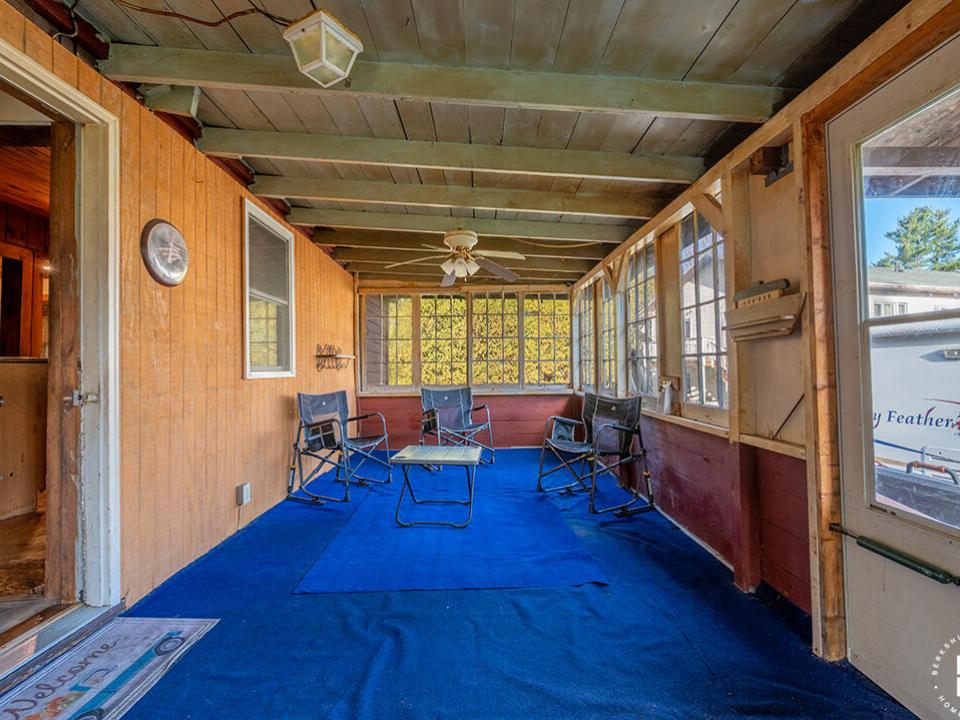 LakePlacidHomeOnOldMil_Sunporch