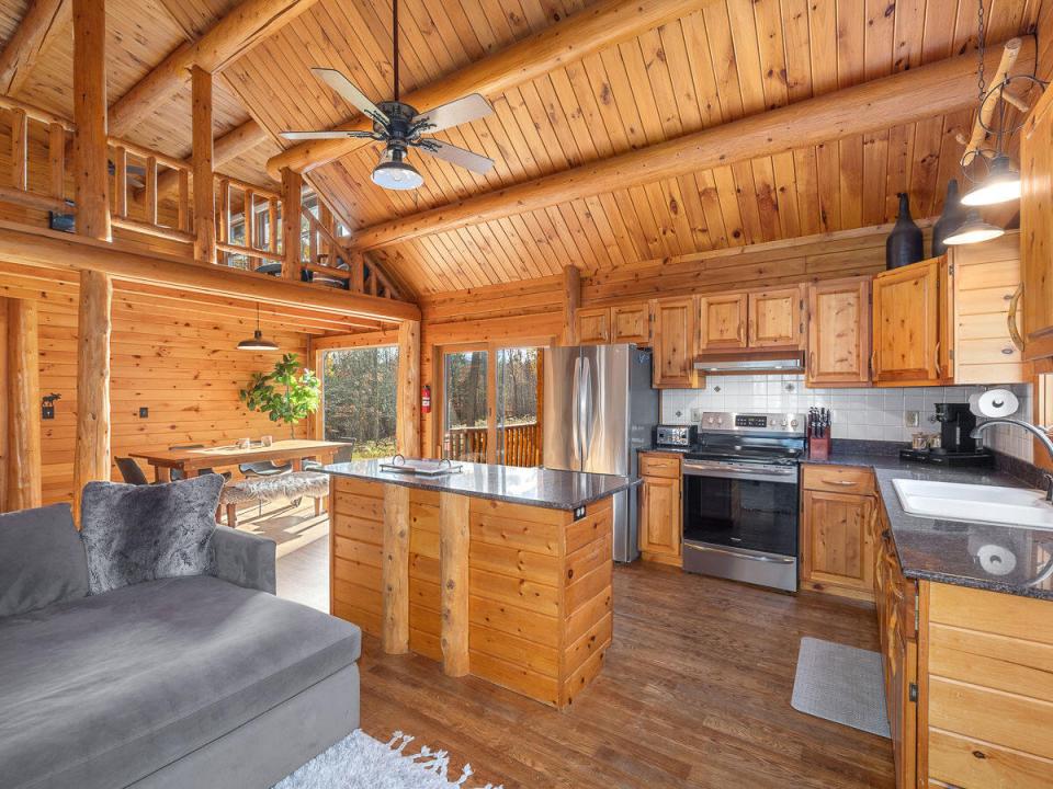 137-mountain-view-lane-wilmington-ny-129