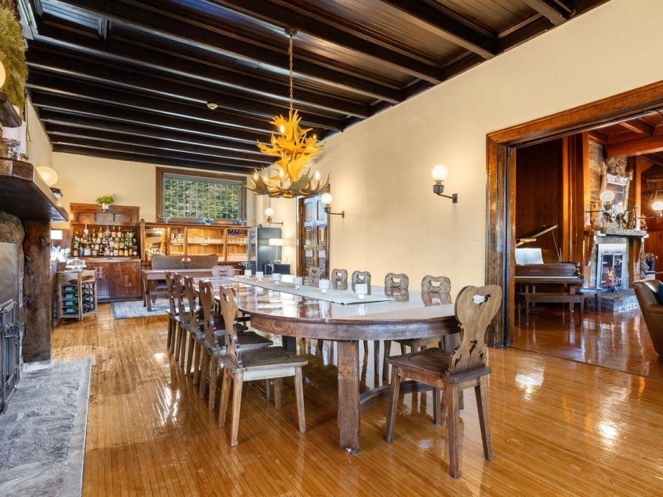 W8-NY0592-012 W8-NY0592-012