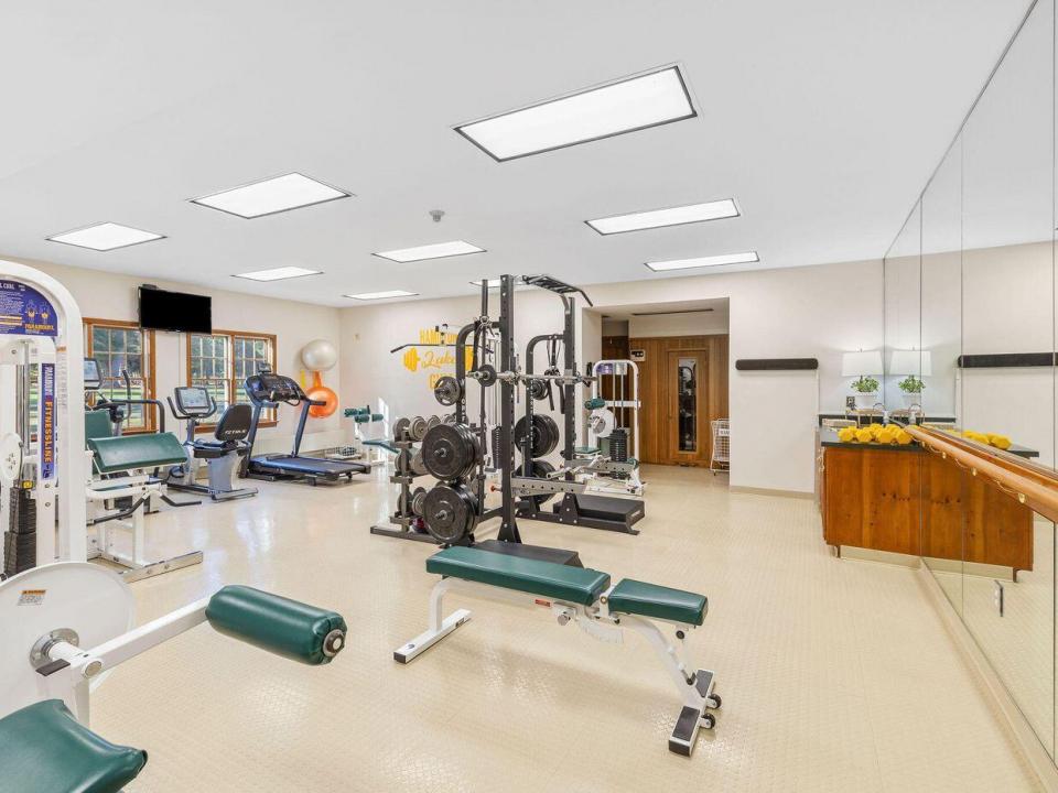 W20-NY0592-023 W20-NY0592-023