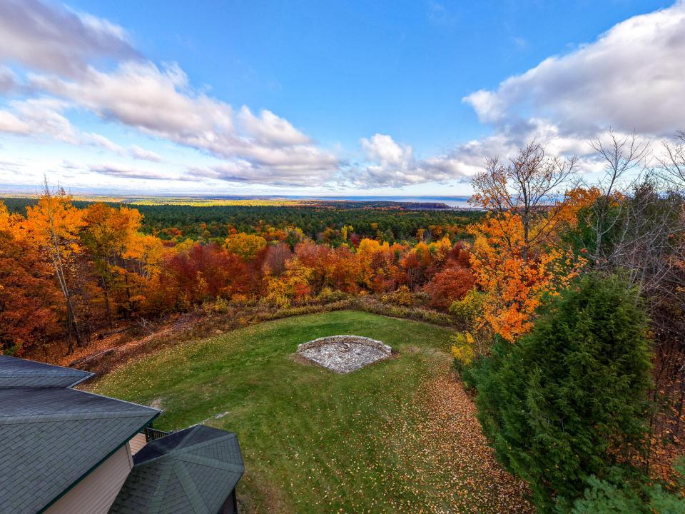 DJI_20251028215251_0127_D