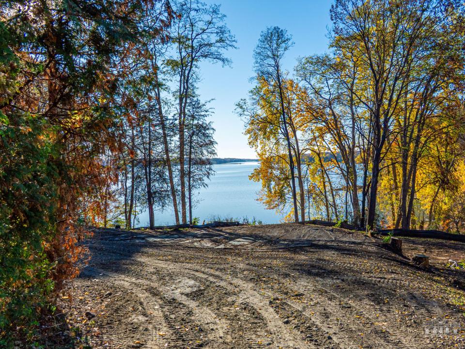 22 24 Hedge Row Crown Point Lot-9