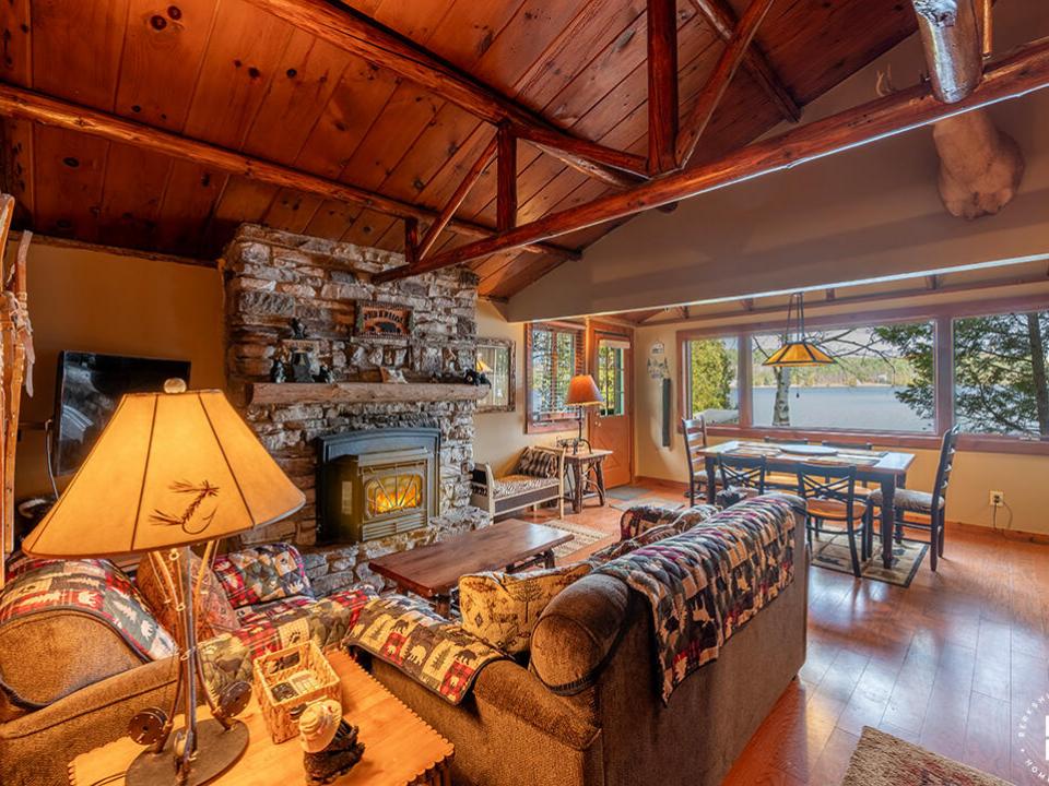 ColbyCabins_Bear_LR_DR