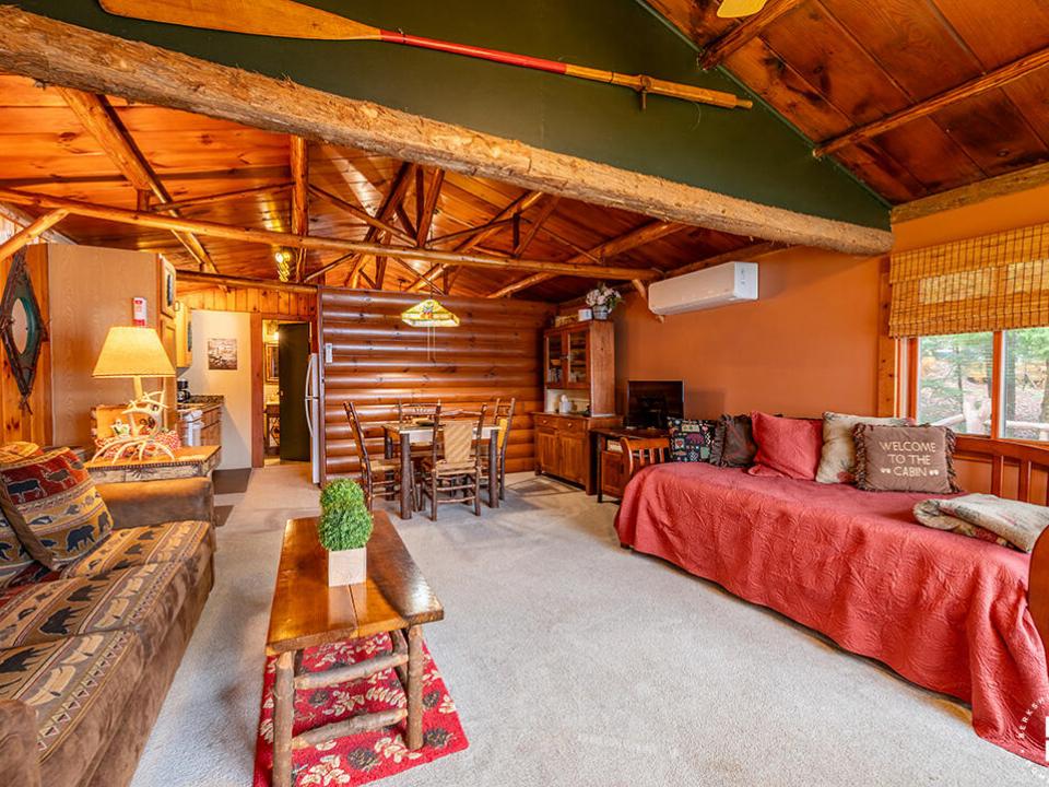 ColbyCabins_Loon_LR_DR