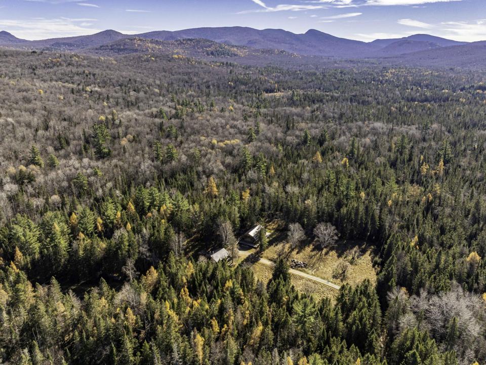 DJI_20251029121437_0214_D-HDR