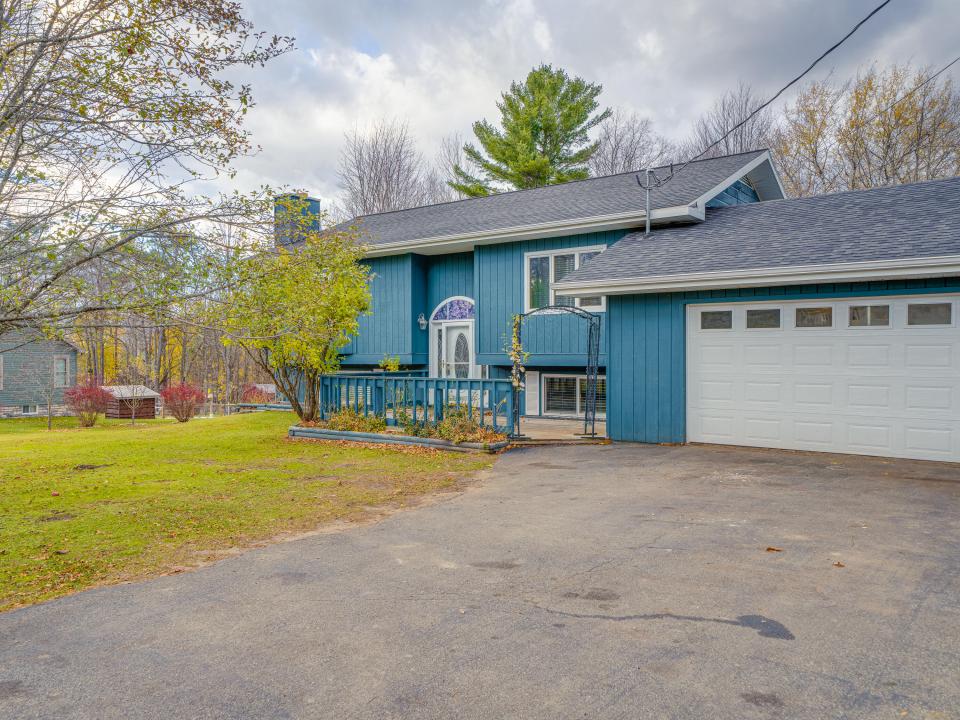 15 East Rounds St-16