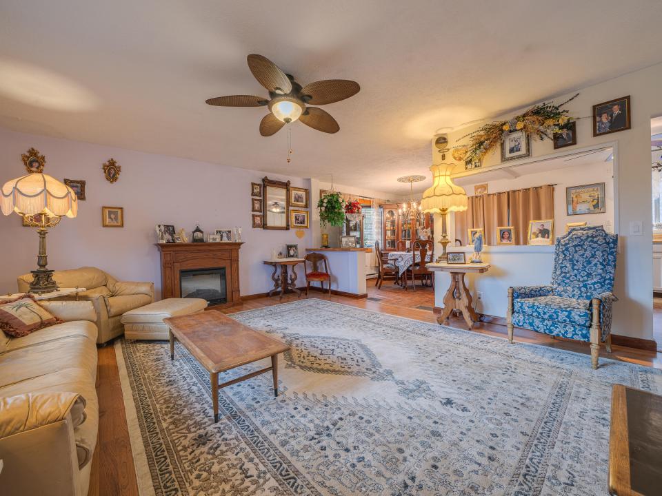 15 East Rounds St-33