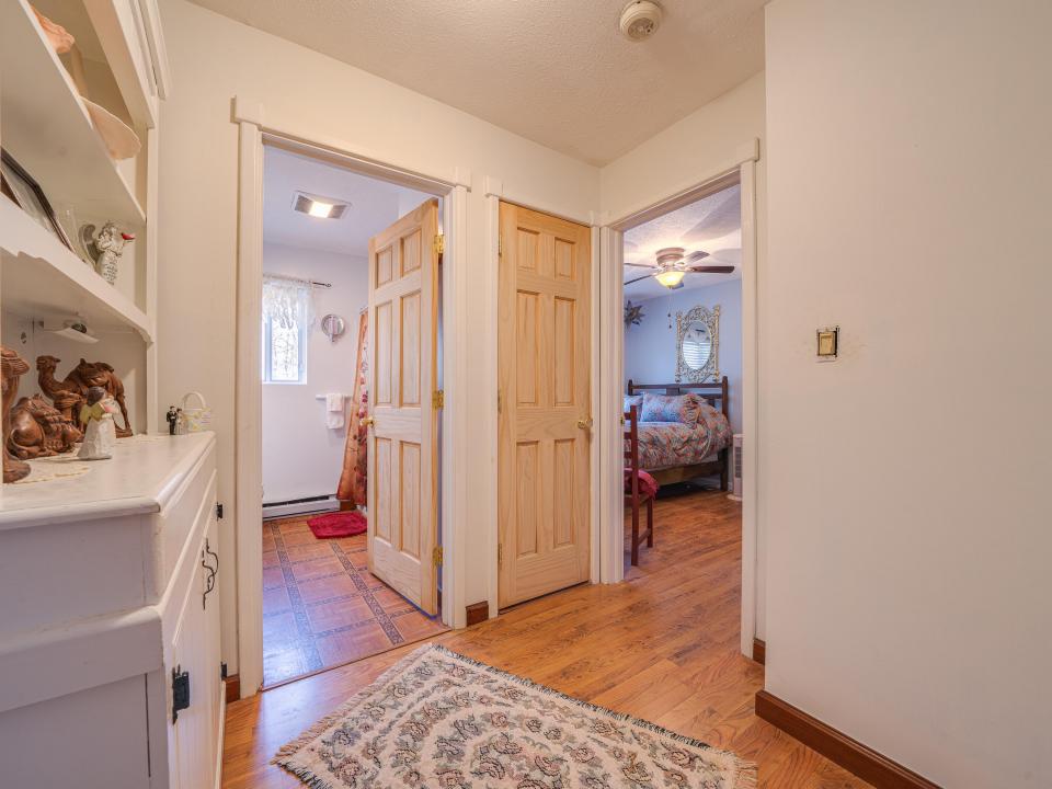 15 East Rounds St-43