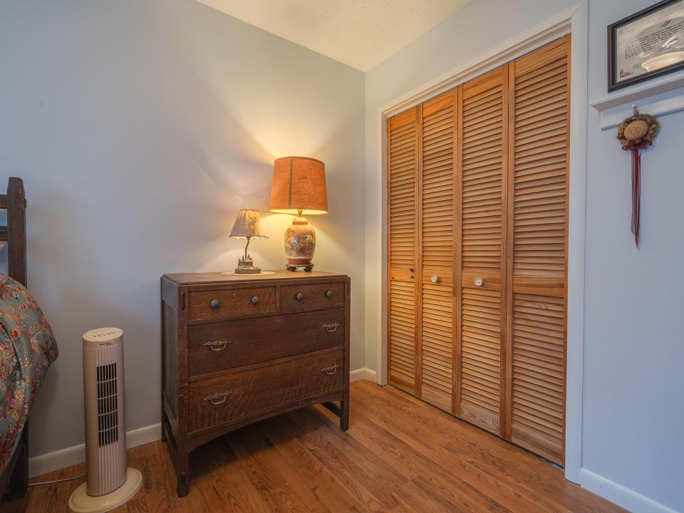 15 East Rounds St-53