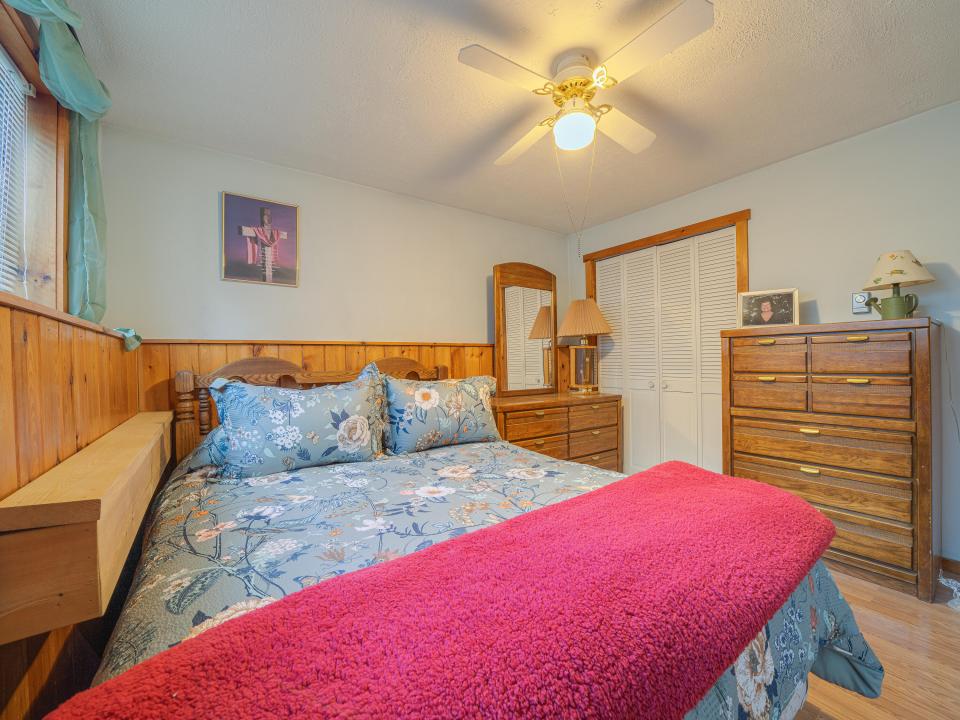 15 East Rounds St-71